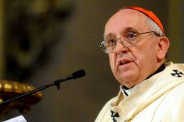 Portir odbrusio papi Franji na telefon: 