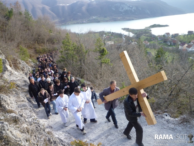 Ramski put križa: Uzmi svoj križ i slijedi me