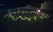 Paljenje druge adventske svijeće, svijeće mira